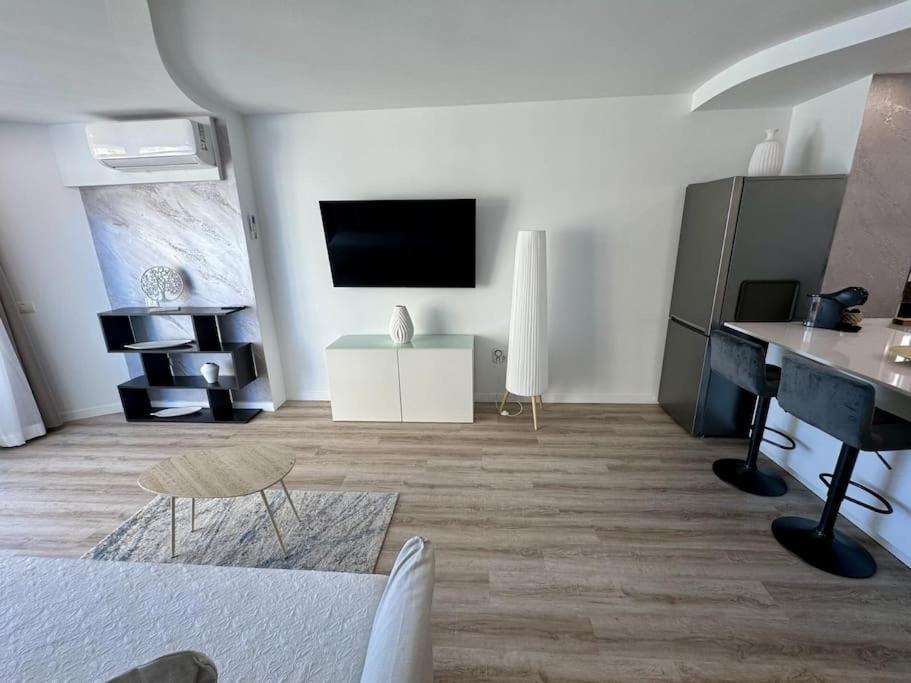Amazing Apartment In Las Americas Playa de las Americas  Exterior photo