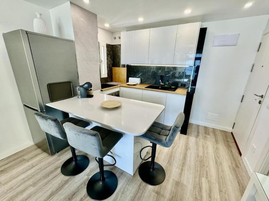 Amazing Apartment In Las Americas Playa de las Americas  Exterior photo